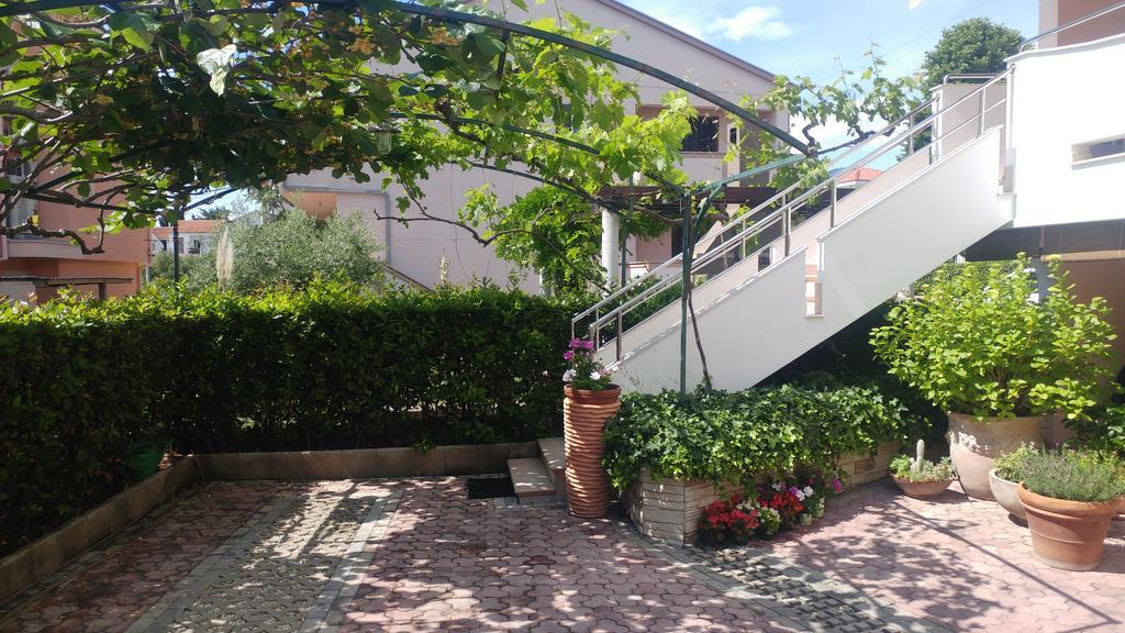 Apartment Antisin ザダル エクステリア 写真